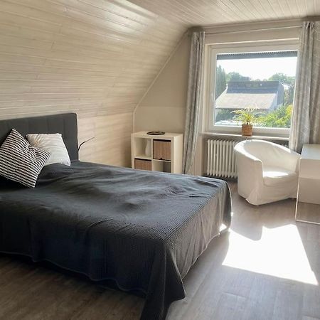 Appartamento Dein Idyllisches Zuhause Auf Zeit In Norderstedt Esterno foto